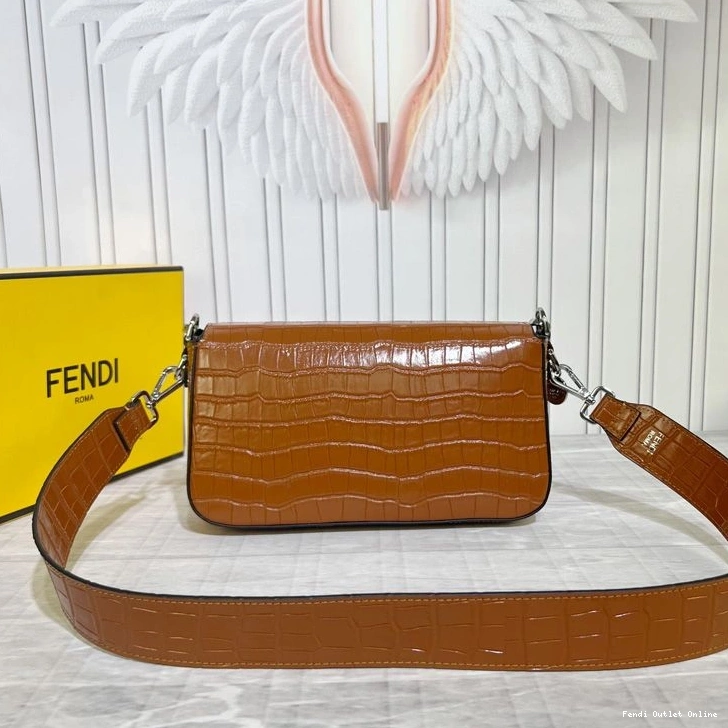 Affordable In Leather Tiffany Crocodile Fendi Baguette Bag Brown Medium 0725